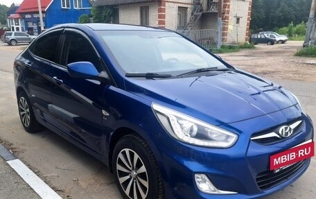 Hyundai Solaris II рестайлинг, 2013 год, 920 000 рублей, 2 фотография