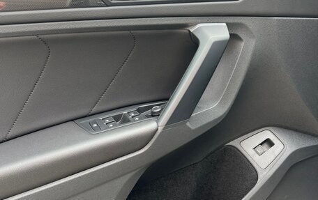 Volkswagen Tiguan II, 2021 год, 3 988 345 рублей, 10 фотография