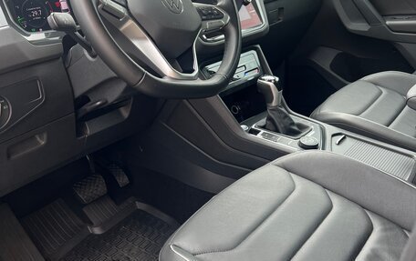 Volkswagen Tiguan II, 2021 год, 3 988 345 рублей, 13 фотография