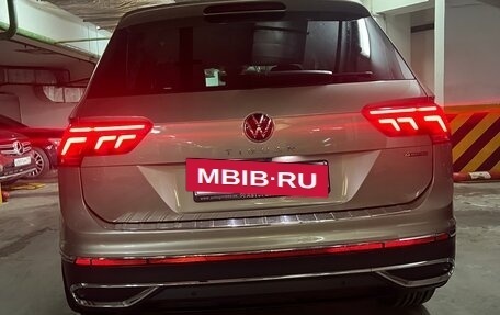 Volkswagen Tiguan II, 2021 год, 3 988 345 рублей, 7 фотография