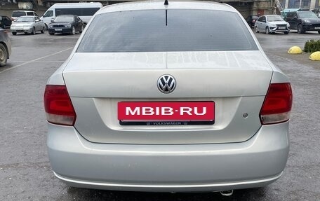 Volkswagen Polo VI (EU Market), 2015 год, 660 000 рублей, 2 фотография
