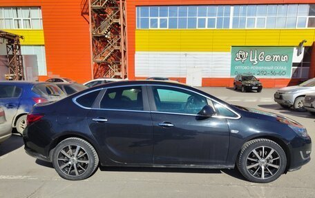 Opel Astra J, 2013 год, 900 000 рублей, 3 фотография