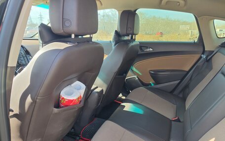 Opel Astra J, 2013 год, 900 000 рублей, 4 фотография