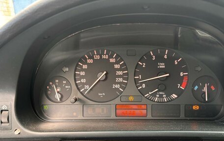 BMW 5 серия, 2003 год, 550 000 рублей, 7 фотография