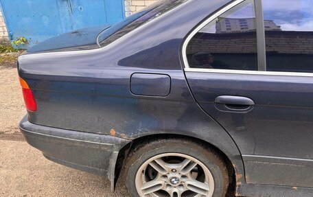 BMW 5 серия, 2003 год, 550 000 рублей, 9 фотография
