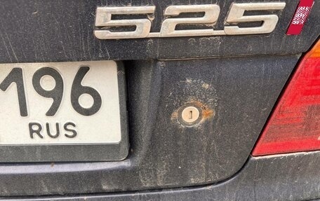 BMW 5 серия, 2003 год, 550 000 рублей, 13 фотография