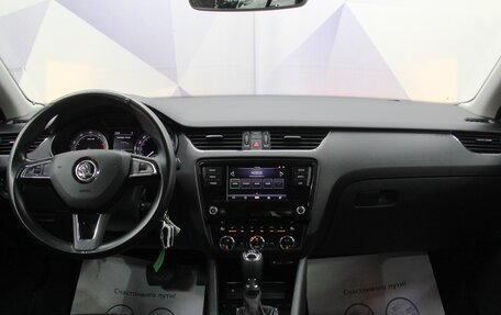 Skoda Octavia, 2017 год, 1 599 000 рублей, 10 фотография