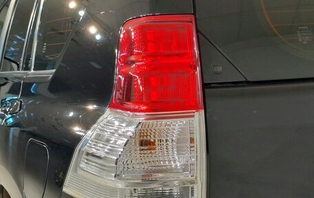 Toyota Land Cruiser Prado 150 рестайлинг 2, 2010 год, 2 149 000 рублей, 10 фотография