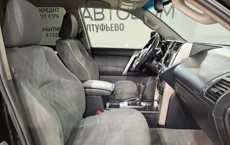 Toyota Land Cruiser Prado 150 рестайлинг 2, 2010 год, 2 149 000 рублей, 14 фотография