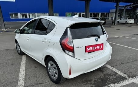 Toyota Aqua I, 2018 год, 849 000 рублей, 6 фотография