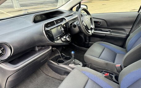Toyota Aqua I, 2018 год, 849 000 рублей, 10 фотография