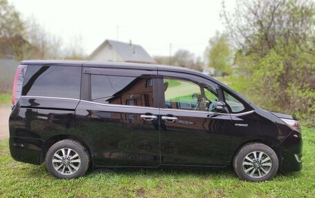 Toyota Esquire I, 2019 год, 2 850 000 рублей, 4 фотография