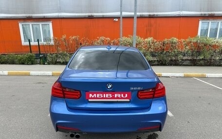 BMW 3 серия, 2013 год, 1 800 000 рублей, 3 фотография