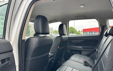 Mitsubishi Outlander III рестайлинг 3, 2012 год, 949 999 рублей, 12 фотография
