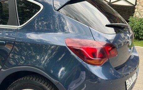 Opel Astra J, 2010 год, 515 000 рублей, 11 фотография
