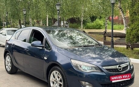 Opel Astra J, 2010 год, 515 000 рублей, 3 фотография