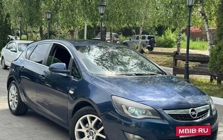 Opel Astra J, 2010 год, 515 000 рублей, 2 фотография