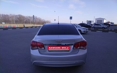 Chevrolet Cruze II, 2013 год, 980 000 рублей, 4 фотография