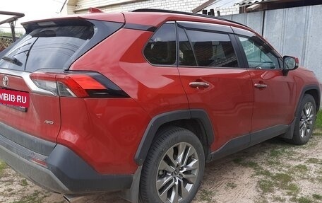 Toyota RAV4, 2021 год, 3 000 000 рублей, 8 фотография