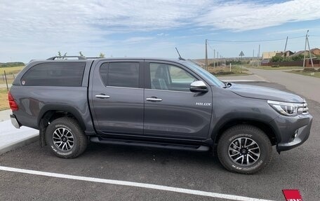 Toyota Hilux VIII, 2018 год, 5 800 000 рублей, 3 фотография