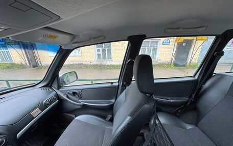 Chevrolet Niva I рестайлинг, 2015 год, 670 000 рублей, 9 фотография