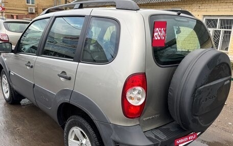 Chevrolet Niva I рестайлинг, 2015 год, 670 000 рублей, 2 фотография
