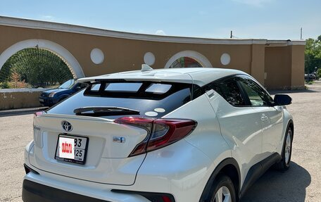 Toyota C-HR I рестайлинг, 2019 год, 2 150 000 рублей, 2 фотография