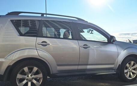 Mitsubishi Outlander III рестайлинг 3, 2011 год, 970 000 рублей, 5 фотография