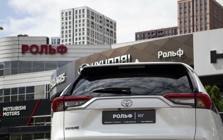 Toyota RAV4, 2020 год, 2 095 000 рублей, 27 фотография