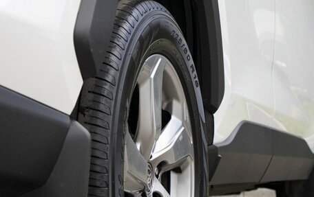 Toyota RAV4, 2020 год, 2 095 000 рублей, 22 фотография