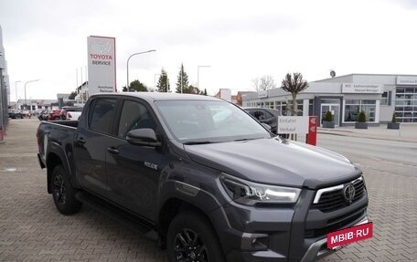 Toyota Hilux VIII, 2025 год, 9 500 000 рублей, 2 фотография