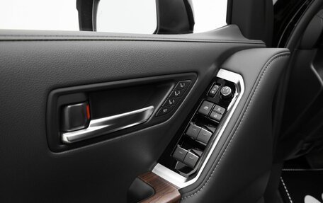 Toyota Land Cruiser, 2024 год, 13 890 000 рублей, 12 фотография