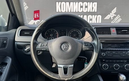 Volkswagen Jetta VI, 2012 год, 810 000 рублей, 13 фотография