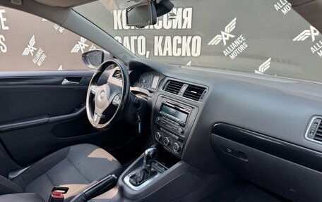 Volkswagen Jetta VI, 2012 год, 810 000 рублей, 21 фотография