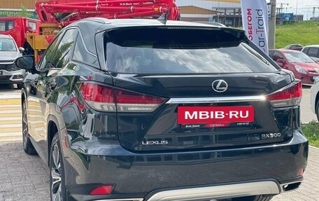 Lexus RX IV рестайлинг, 2020 год, 4 730 000 рублей, 8 фотография