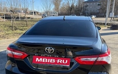 Toyota Camry, 2019 год, 2 350 000 рублей, 1 фотография