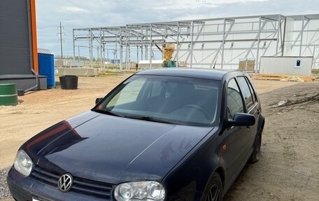 Volkswagen Golf IV, 1998 год, 125 000 рублей, 2 фотография