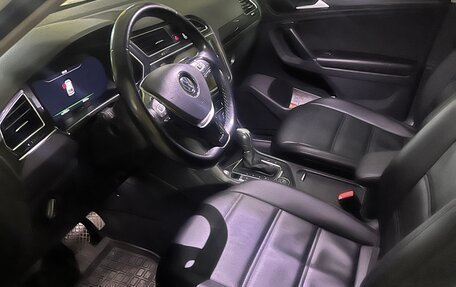 Volkswagen Tiguan II, 2017 год, 2 400 000 рублей, 7 фотография