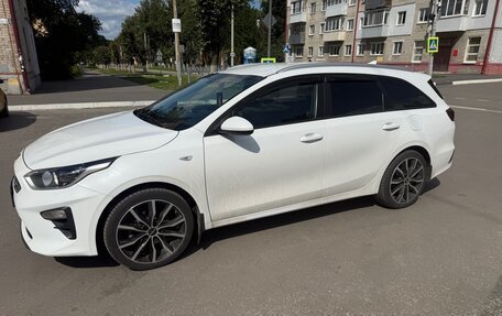 KIA cee'd III, 2019 год, 1 550 000 рублей, 2 фотография