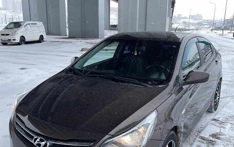 Hyundai Solaris II рестайлинг, 2014 год, 1 500 000 рублей, 1 фотография