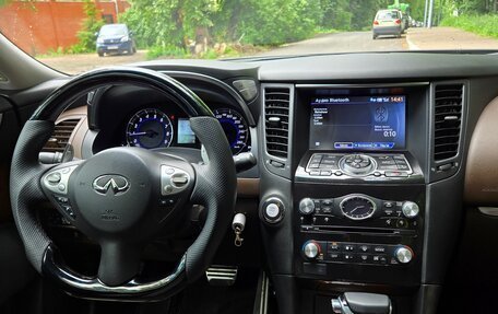 Infiniti FX II, 2012 год, 2 200 000 рублей, 1 фотография