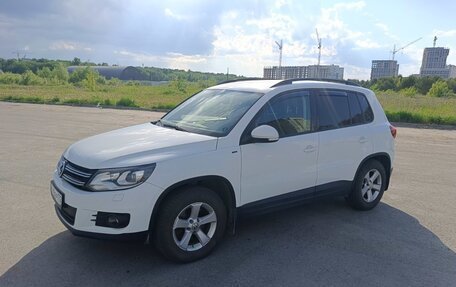 Volkswagen Tiguan I, 2016 год, 1 520 000 рублей, 2 фотография