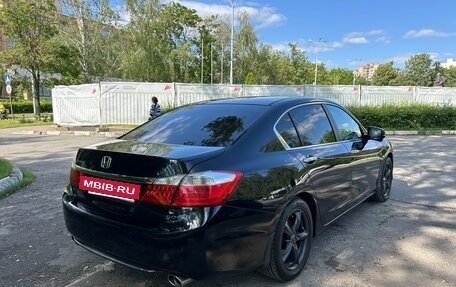 Honda Accord IX рестайлинг, 2013 год, 1 390 000 рублей, 3 фотография