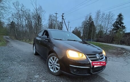 Volkswagen Jetta VI, 2008 год, 580 000 рублей, 8 фотография