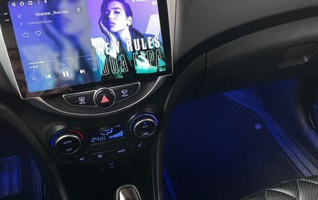 Hyundai Solaris II рестайлинг, 2014 год, 1 500 000 рублей, 12 фотография