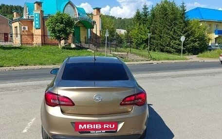 Opel Astra J, 2013 год, 900 000 рублей, 2 фотография