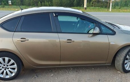 Opel Astra J, 2013 год, 900 000 рублей, 7 фотография