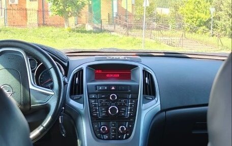 Opel Astra J, 2013 год, 900 000 рублей, 11 фотография
