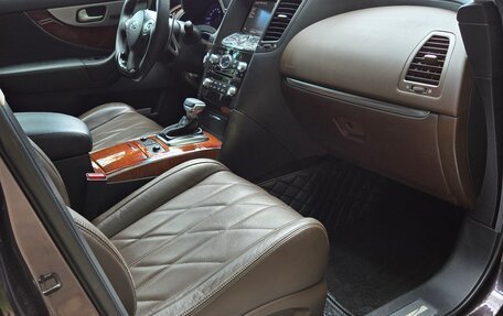 Infiniti FX II, 2012 год, 2 200 000 рублей, 15 фотография