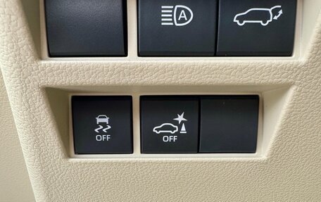 Toyota Land Cruiser, 2023 год, 11 200 000 рублей, 12 фотография